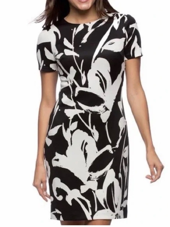 Vince Camuto Dresses & Skirts - Vince Camuto - 2- Black & White Floral Shift Dress